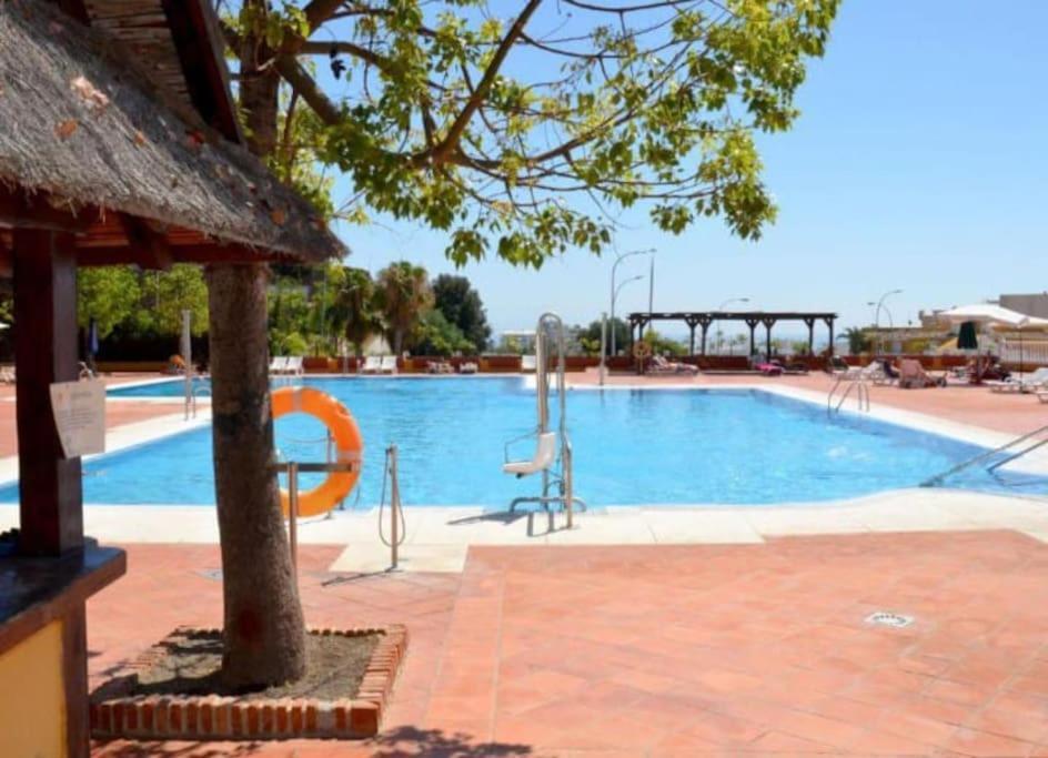 Duquesa, Vistas Panoramicas Al Mar Torremolinos Exterior foto